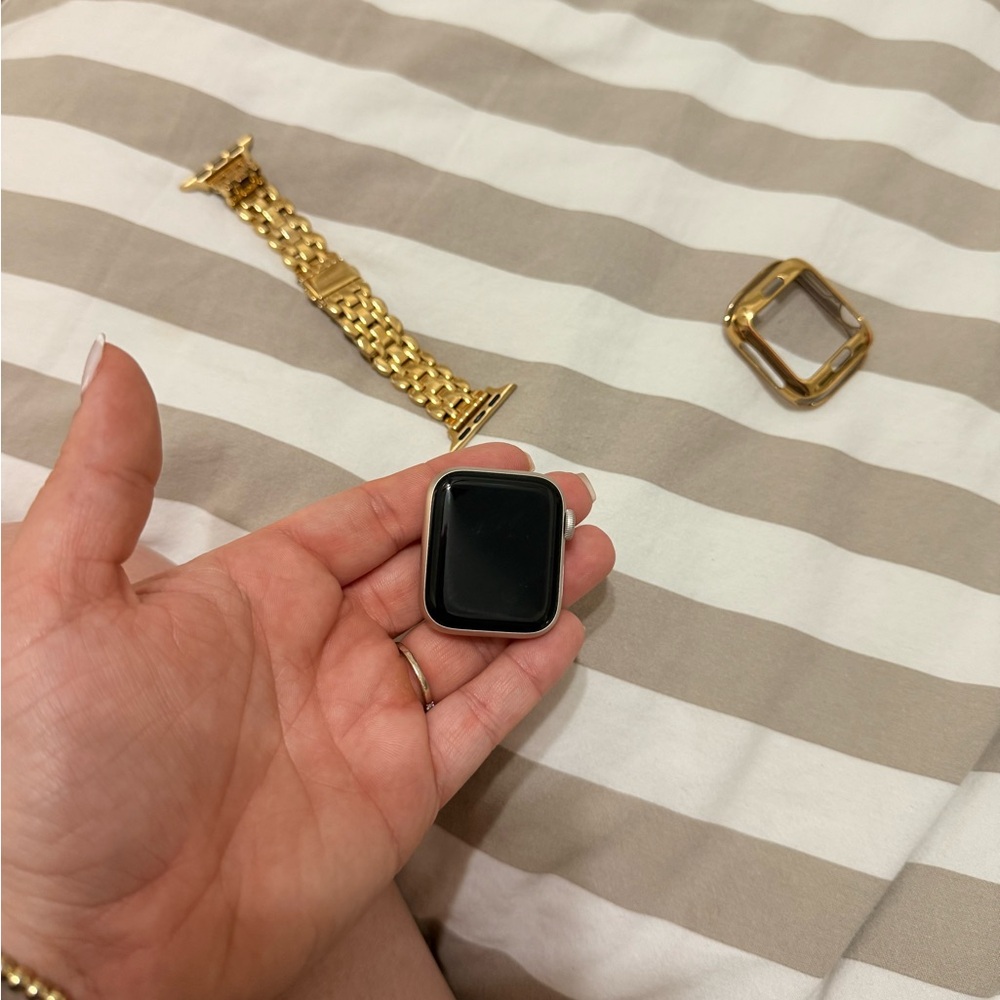 Apple Smartwatch with Gold Band